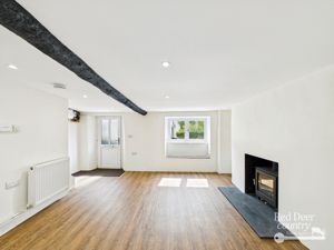 Sitting Room- click for photo gallery
